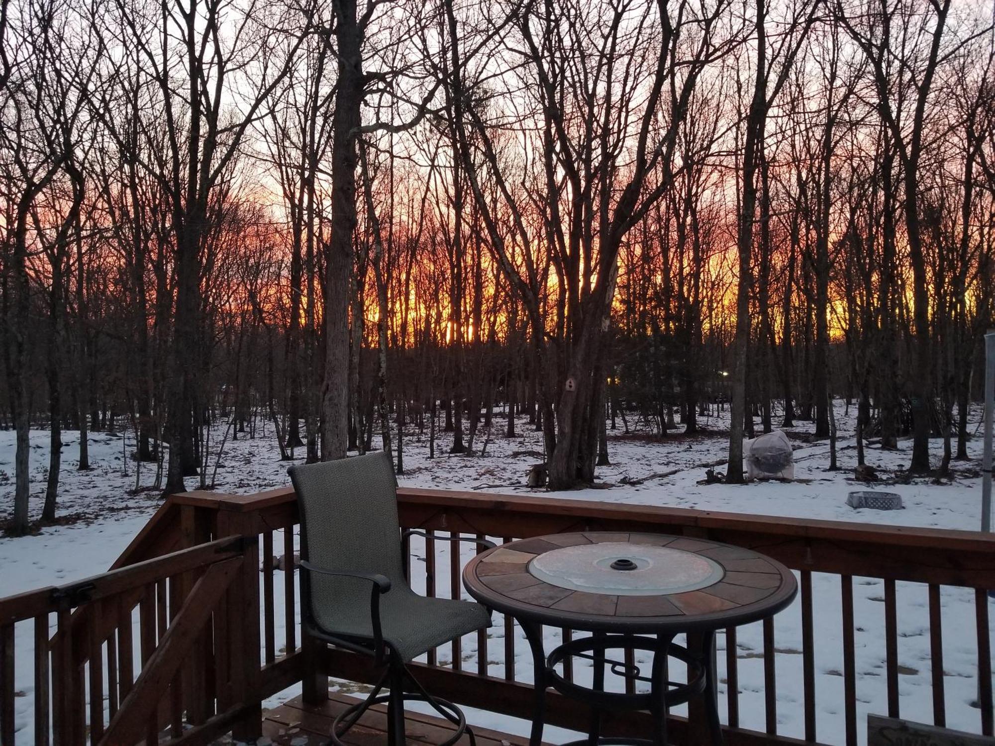 Serenity And Fun All In One In This Cozy Pocono Cabin Jim Thorpe Luaran gambar
